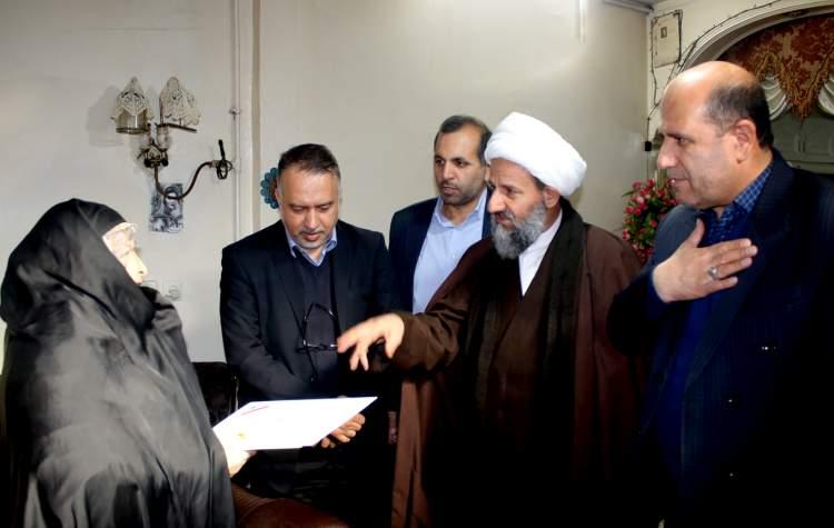 دستاوردهای انقلاب در همه عرصه‌ها برای نسل امروز تبیین شود