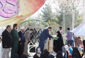 خانواده شهدای مدافع حرم قرچک در جشن یاس نبی(ص) تجلیل شدند