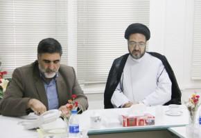 خدمت به خاندان شهدا در هرسطحی در برابر ایثارگری آنان ناچیز است