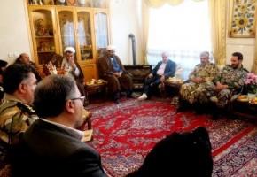 از خانواده های معظم شهدا دیدار و دلجویی شد