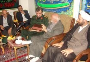 والدین شهدا و خانواده ایثارگران، داروی شفابخش هستند