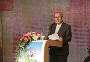 شهدا و خانواده هاشان سرمایه های ما هستند