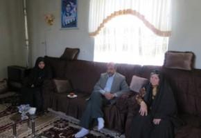 خانواه شهدا اسوه صبر و استقامت هستند