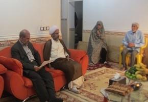 دیدار فرمانده بسیج بنیاد و مدیر کل بنیاد بوشهر با خانواده شهدا