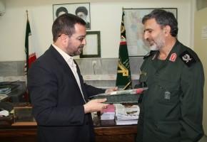 پاسداران حافظ امنیت میهن اسلامی هستند