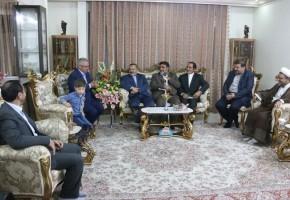 استاندار خراسان رضوی با وارثان و یادگاران دفاع مقدس‌ دیدار کرد