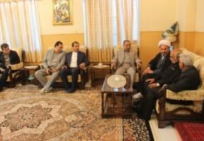 دیدار استاندار سمنان با خانواده شهید «محمد پازوکی»