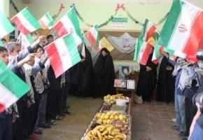 دیدار با مادر شهید «توفیق» در قالب طرح همکلاسی آسمانی