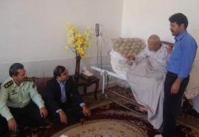 دیدار با خانواده شهدا قوت قلب خادمین آنان است