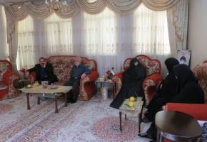 دیدار رییس بنیاد شهید ورامین با خانواده معظم شهدا