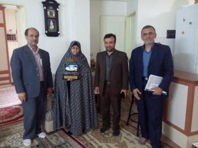 شهدا به ما درس اقتدار، عزت و وحدت را آموختند