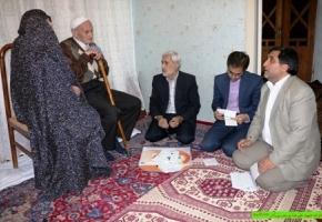 دیدار مدیر کل و مسئولین بنیاد با خانواده های شاهد و جانباز در اردبیل