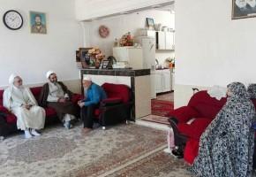 والدین شهدا پرچم‌داران فرهنگ ایثار و شهادت هستند