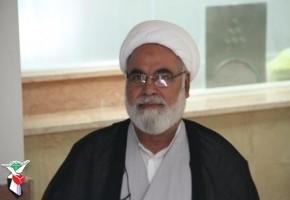 چاپ و توزیع پوستر تصاویر شهدای مدافع حرم در فردیس