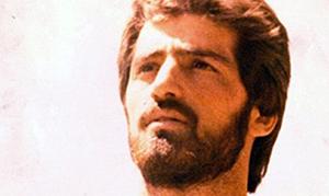 مادر شهید اسم زمانی به فرزندش پیوست