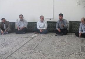 کارکنان بنیاد به بهترین بندگان خدا یعنی ایثارگران خدمات‌ می‌کنند