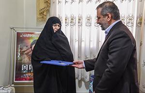 دیدار جامعه قرآنی با خانواده شهید «حمیدرضا ثابتی»