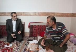 خانواده های شهدا و جانبازان نماد استقامت هستند