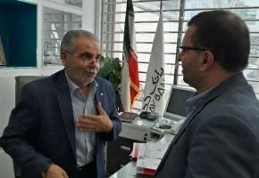 خدمت به خانواده شهدا و ایثارگران افتخار و عبادت است