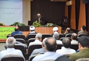 آزادگان اسوه های صبر و استقامتند