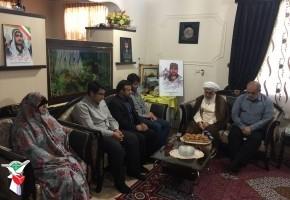 دیدار نماینده ولی فقیه در گیلان با دو خانواده شهدای مدافع حرم