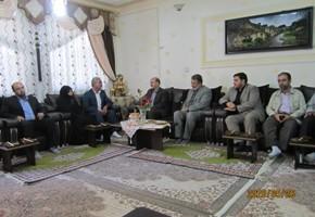 دیدار با خانواده شهدا و ایثارگران افتخار است