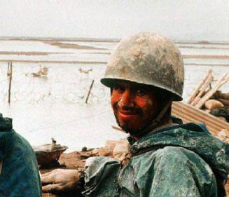 نگاه‌ خسته‌ ات به آسمان که می‌رسد هبوط می‌کند