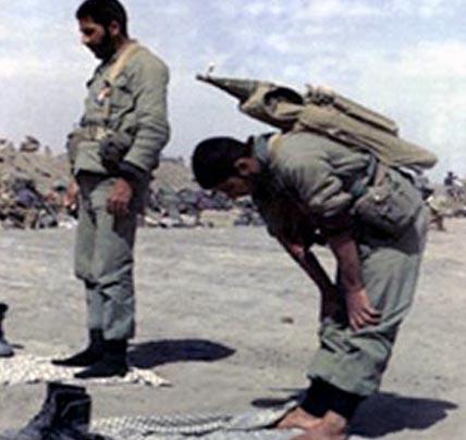 پر کاهی تقدیم به آستان کبریایی الله