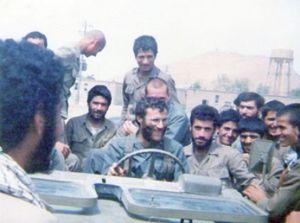 همه جای ایران را به دنبال همرزمانم گشته‌ام