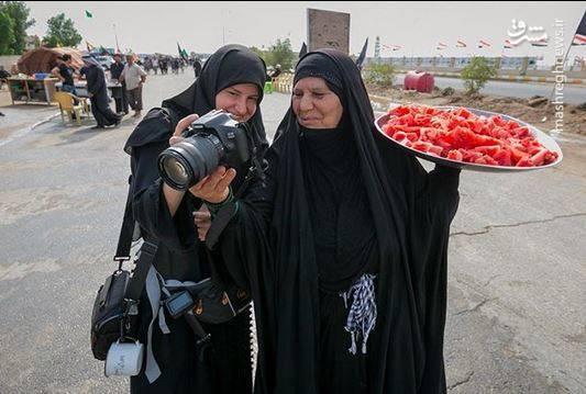  مادر عراقی که دو پسرش در ایران شهید شدند