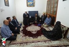 جوانان از شهدا الگو بگیرند