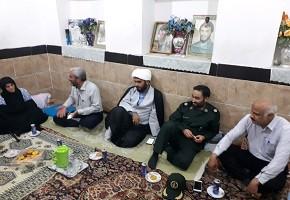 شهدا سرمشق و الگو برای تمام نسل‌ها هستند