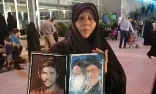 هر بار شهید می‌آوردند مادرم تب می‌کرد