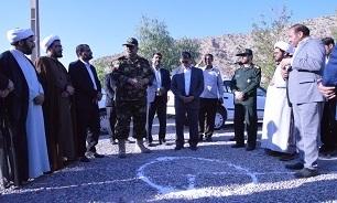 شهدا چراغ هدایت هستند