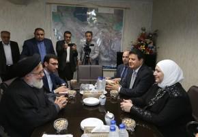 ​آمادگی بنیاد برای انتقال تجربیات خدمات رسانی به مسئولان سوریهنماینده ولی فقیه، معاون رییس جمهور و رییس بنیاد شهید و امور ایثارگران از آمادگی بنیاد برای انتقال تجربیات و آموزش کارکنان در نحوه خدمات رسانی به خانواده شهدا و قربانیان جنگ در کشور سوریه خ