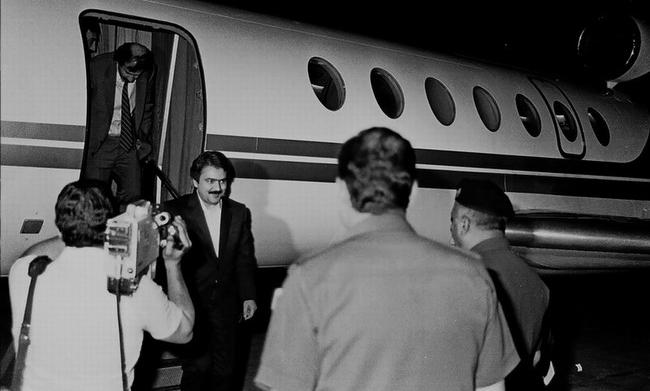 چرا گروهک تروریستی منافقین با صدام همکاری کردند؟