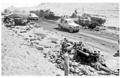 ستون نفاق پشت خاکریز فرشته‌ها گیر افتاد