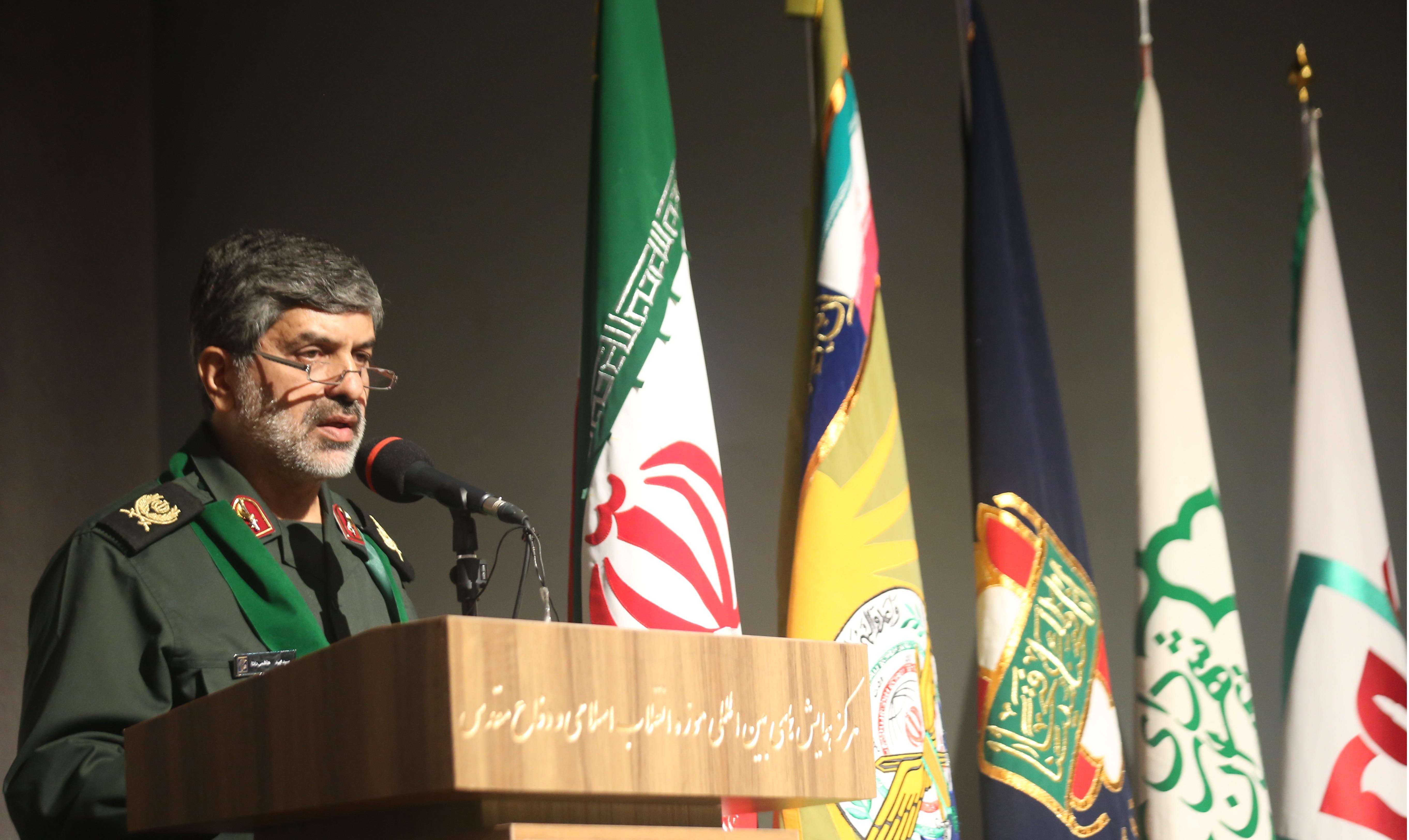 شهدا تا پای جان در دفاع از حریم اهل بیت (ع) گام برداشتند