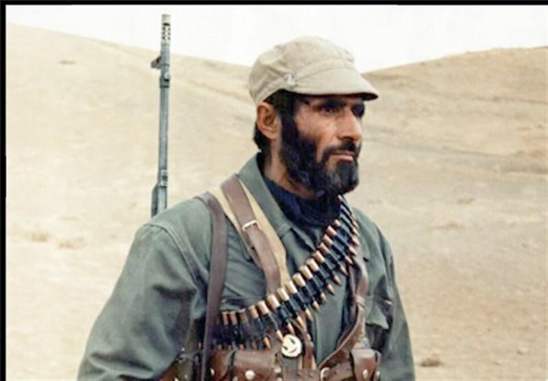  تک تیرانداز شجاعی که دشمن را به ستوه آورده بود