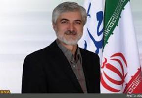 ترویج فرهنگ ایثار و شهادت با تکریم خانواده شهدا همراه باشد