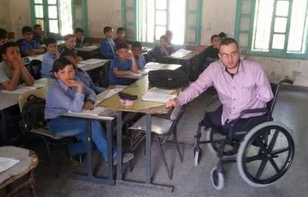 معلم جانباز فلسطینی درس مقاومت و موفقیت می دهد