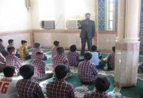 ترویج فرهنگ ایثار و مقاومت از مدارس آغاز شود