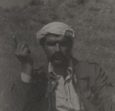 «عدنان سابوته» عاشق پابرهنه‌ جبهه‌‌ها+تصاویر