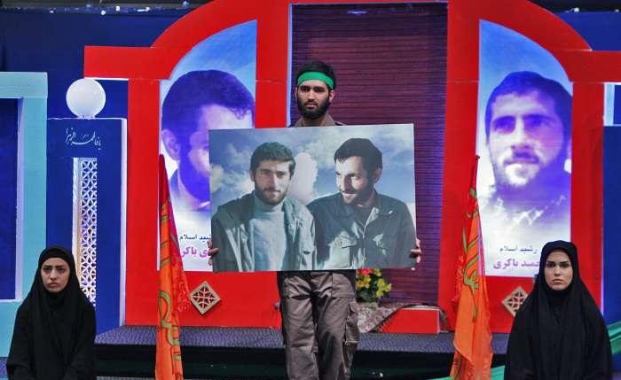 گرامیداشت برادران شهید حمید و مهدی باکری