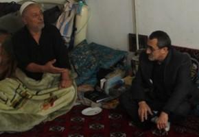 دیدارسرپرست بنیادشهید با جانباز 70% اسدالله صادق پور