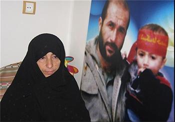 قاب عکس تابوتش را آماده کرده‌ بود