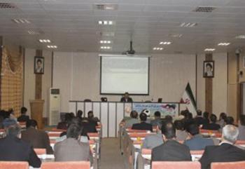 برگزاری جلسه شورای اداری سرخس با نام‌ و‌ یاد شهید حسینی