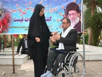 شهدا تک تک خادمان را خود برگزیده اند