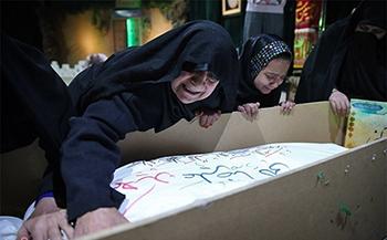 روایت یک مادر از ۳۲ سال گمنامیِ محافظ ۱۶ ساله آیت‌الله مهدوی‌کنی