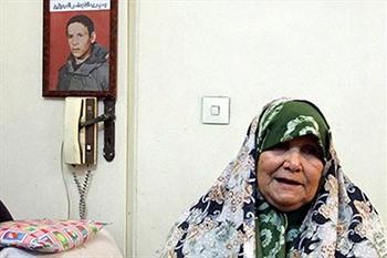 برای سلامتی این مادر دعا کنید